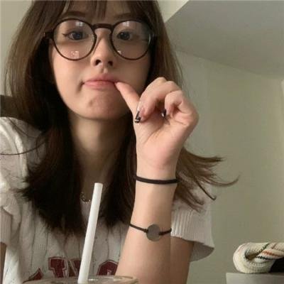 大小谎言第二季封面