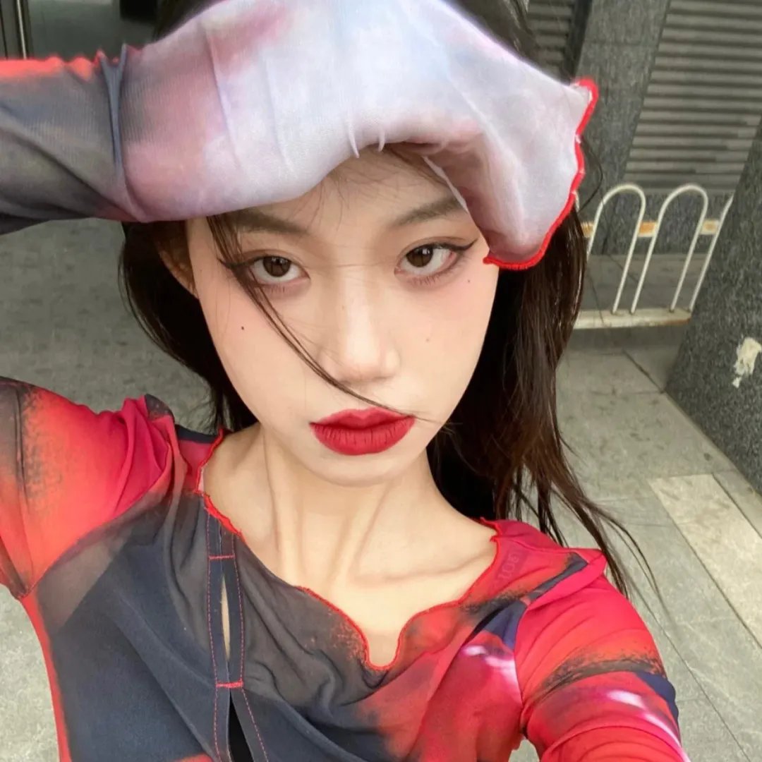 小小巨人封面